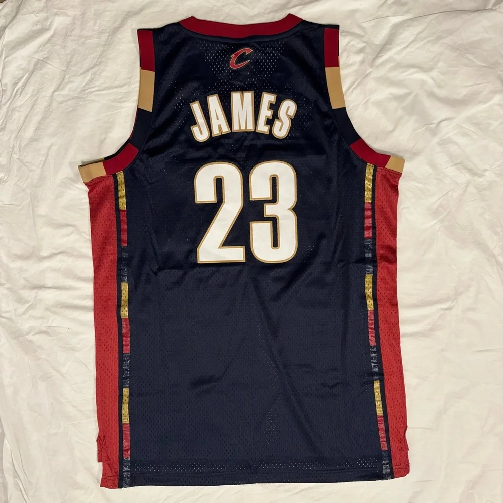 NWT Adidas Swingman LeBron James Cleveland Cavaliers Third Jersey Size XL - Picture 7 of 7